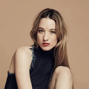 celebrity Sophie Lowe